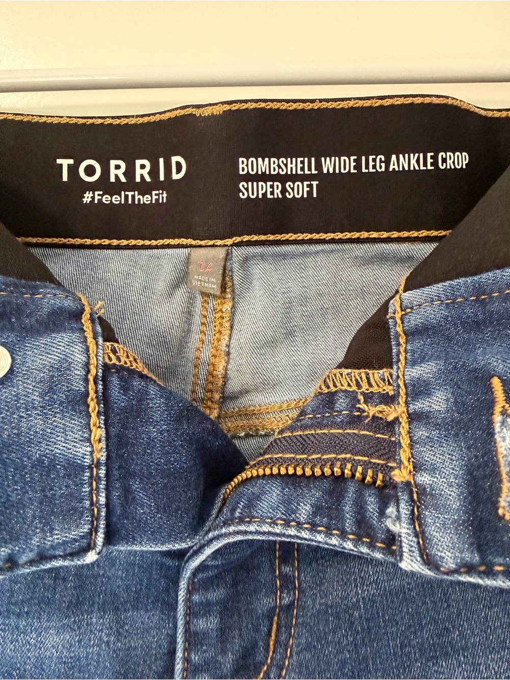 torrid Dark Blue Denim Bombshell Wide Leg Ankle Crop Jeans